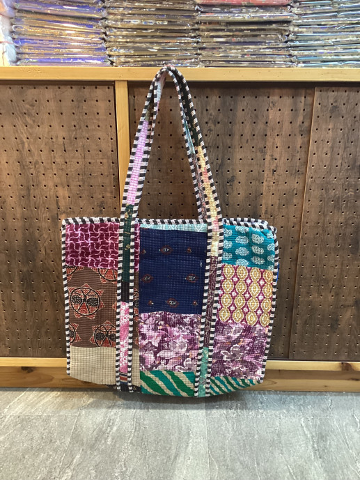 Patch tote bag